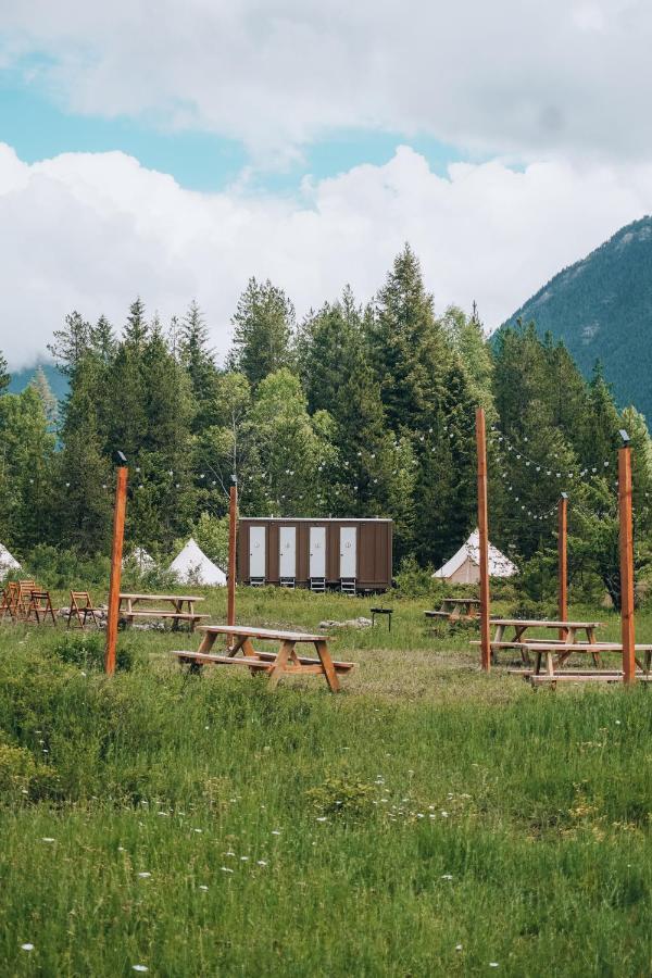 Coram Wander Camp Glacier מראה חיצוני תמונה